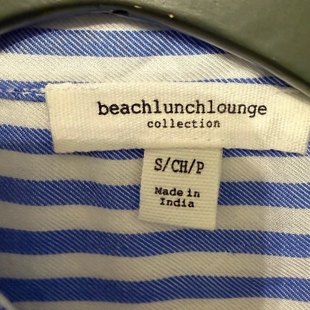 Beachlunchlounge  white,Blue stripped shirt size S/P